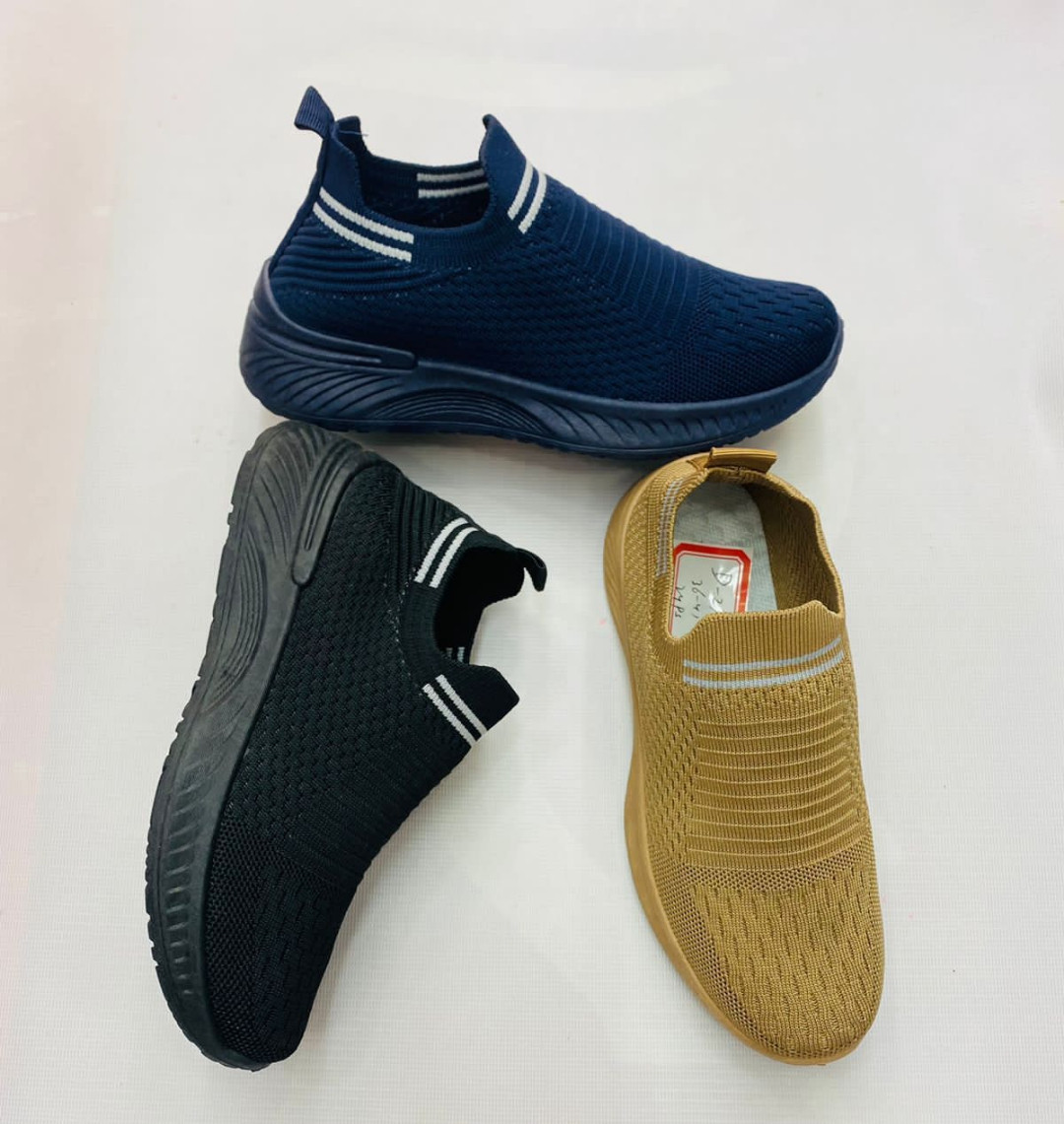 High-end breathable sponge cake Slip-On Shoes For Women and Girls Premium quality Fashion shoes Women Dark Blue - Black - Beige (24 pairs in one BOX) Size 36 to 41